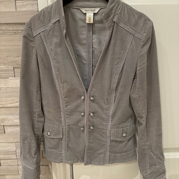 Light, Velvety Jacket with decorative button detailing - Picture 1 of 7